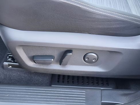 Used 2023 Nissan Rogue SV FWD image 22