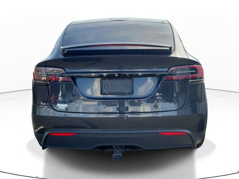 Used 2024 Tesla Model X AWD/4WD image 3