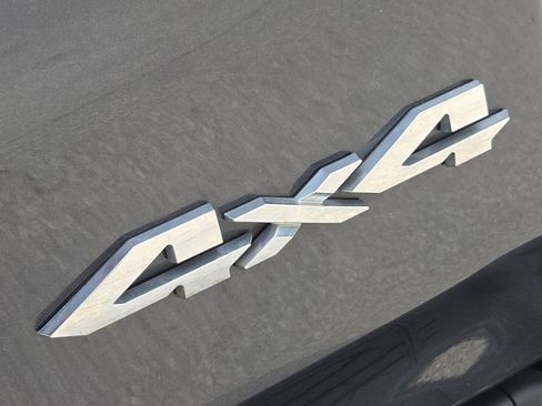 Used 2020 RAM 1500 Big Horn AWD/4WD image 17