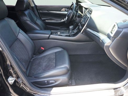 Used 2017 Nissan Maxima SR w/ Midnight Edition FWD image 18