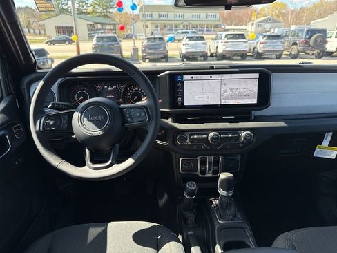 New 2026 Jeep Gladiator Sport image 19