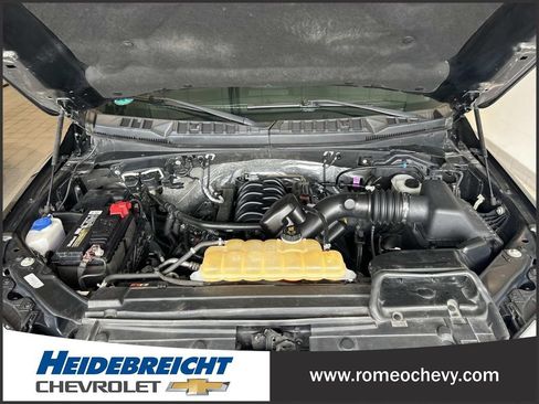 Used 2017 Ford F150 XLT w/ Equipment Group 302A Luxury AWD/4WD image 9