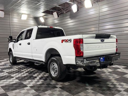 Used 2022 Ford F250 XL w/ Power Equipment Group image 7