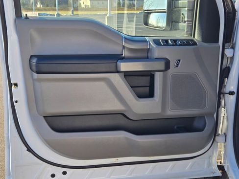 Used 2017 Ford F250 XLT w/ XLT Premium Package image 20