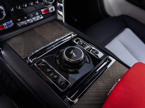 New 2026 Rolls-Royce Cullinan AWD/4WD image 37