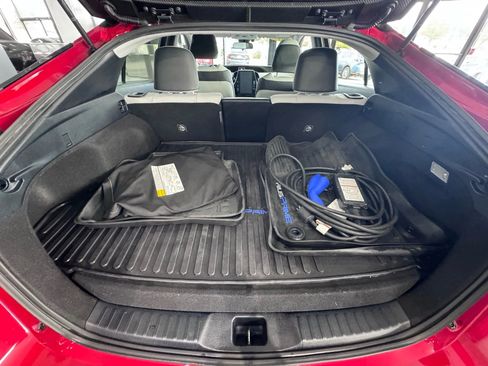 Used 2017 Toyota Prius Prime Premium image 29