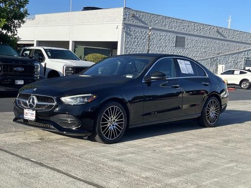Used 2022 Mercedes-Benz C 300 Sedan w/ Exclusive Trim Package image 4