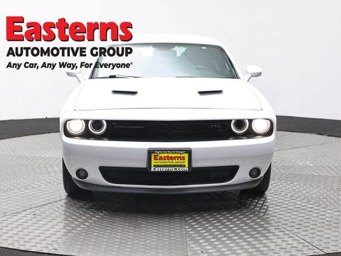 Used 2018 Dodge Challenger R/T w/ Blacktop Package RWD image 2