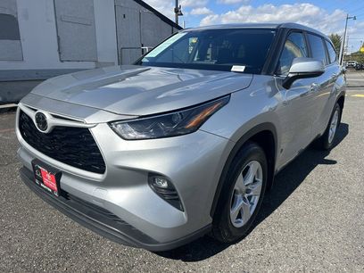 Certified 2024 Toyota Highlander LE
