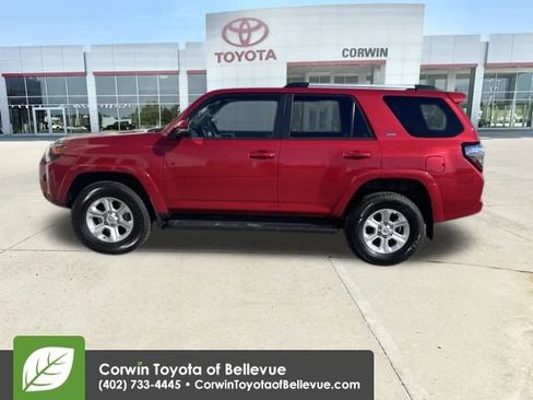 Certified 2024 Toyota 4Runner SR5 Premium image 2