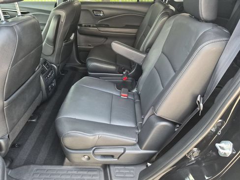 Used 2022 Honda Pilot Touring image 25