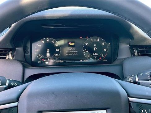 Used 2024 Land Rover Discovery Sport S image 20