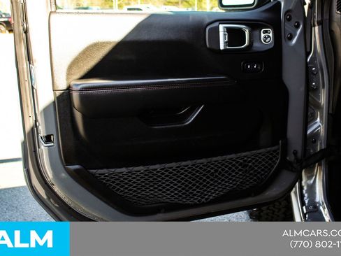 Used 2021 Jeep Wrangler Unlimited Rubicon w/ Uconnect 4C Nav & Sound Group AWD/4WD image 33