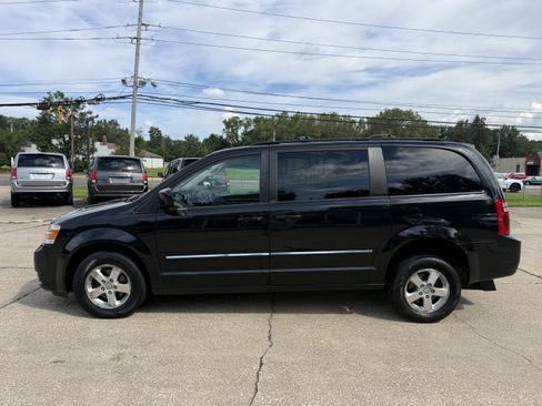 Used 2008 Dodge Grand Caravan SXT FWD image 6