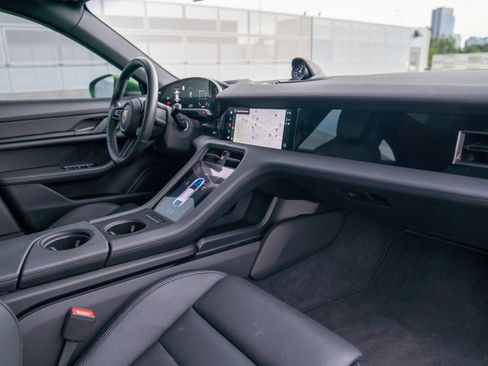 Certified 2023 Porsche Taycan 4S AWD/4WD image 25