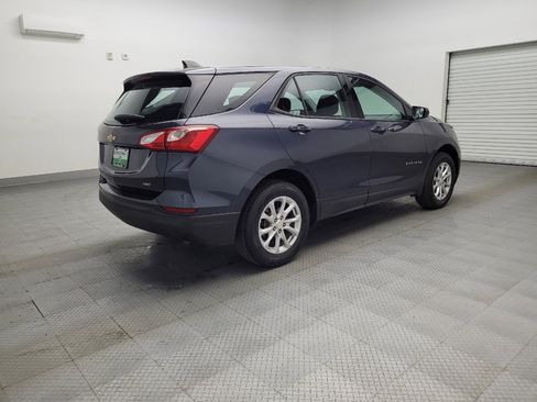 Used 2019 Chevrolet Equinox LS image 9