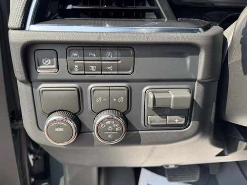 Used 2026 Chevrolet Tahoe RST w/ Comfort Package RWD image 18