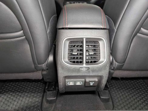 Used 2021 Jeep Cherokee Trailhawk AWD/4WD image 22