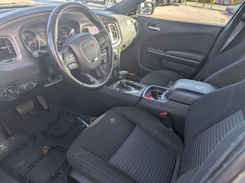 Used 2023 Dodge Charger SXT image 9