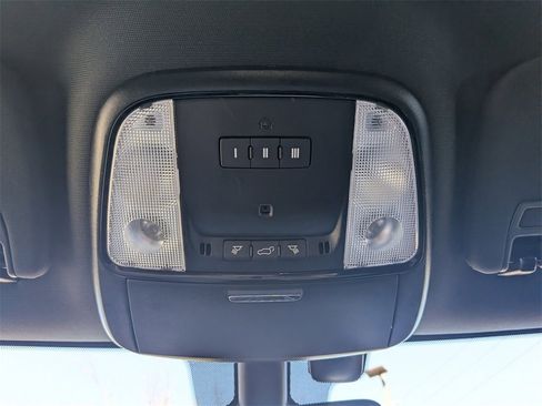 Used 2023 Dodge Durango GT image 25