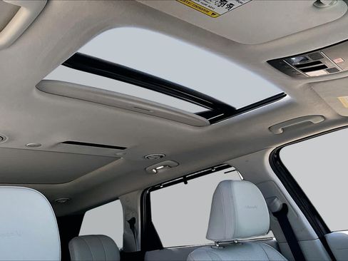 Certified 2026 Hyundai Palisade Calligraphy FWD image 25