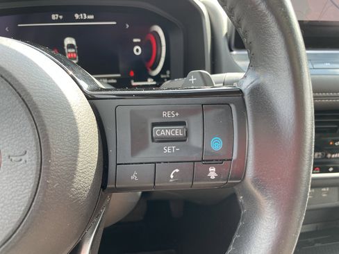 Certified 2024 Nissan Rogue SL w/ SL Premium Package image 16