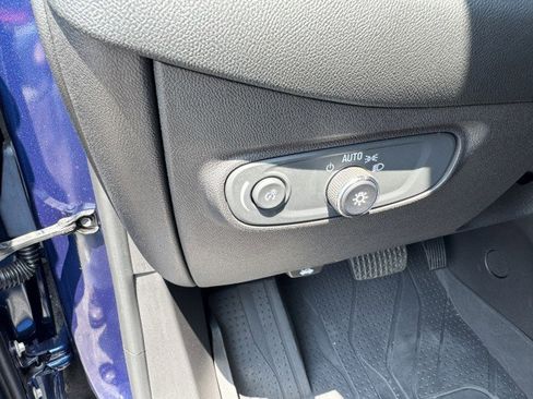 Certified 2022 Chevrolet Equinox LT image 35