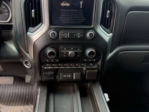 Used 2021 Chevrolet Silverado 1500 LTZ w/ LTZ Premium Package AWD/4WD image 8