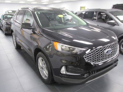 New 2024 Ford Edge SEL w/ Convenience Package image 3