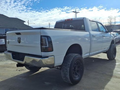 Used 2019 RAM 1500 Classic SLT image 5