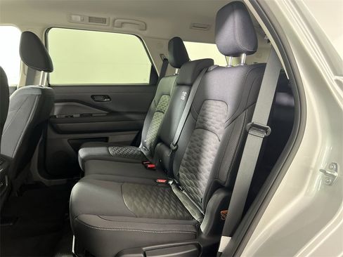 New 2025 Nissan Pathfinder SV image 26