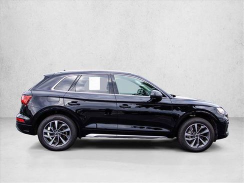 Used 2021 Audi Q5 2.0T Premium w/ Convenience Package AWD/4WD image 4
