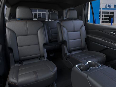 New 2026 Chevrolet Traverse High Country image 17