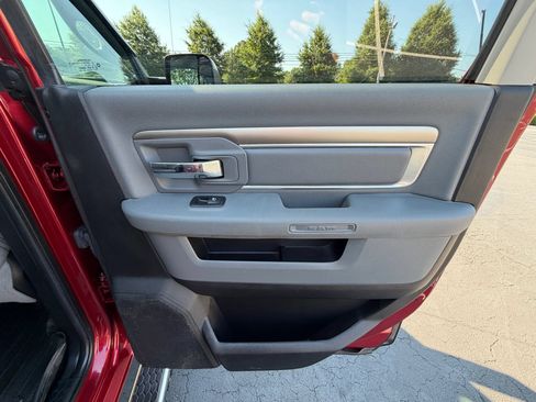 Used 2014 RAM 3500 SLT AWD/4WD image 21