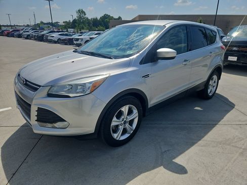 Used 2014 Ford Escape SE FWD image 2