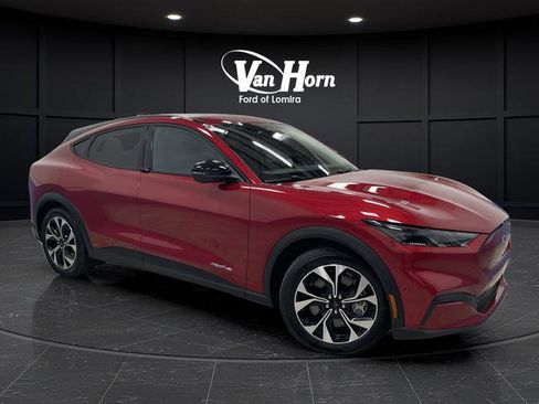 Used 2024 Ford Mustang Mach-E Select image 1