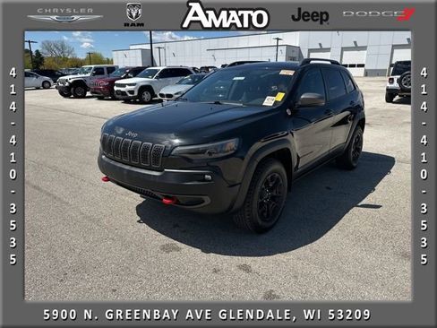 Used 2021 Jeep Cherokee Trailhawk AWD/4WD image 1