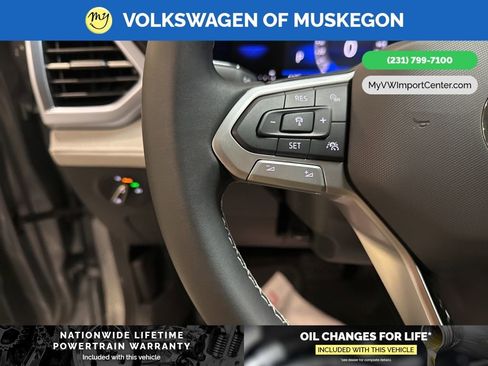 New 2026 Volkswagen Taos SE image 16