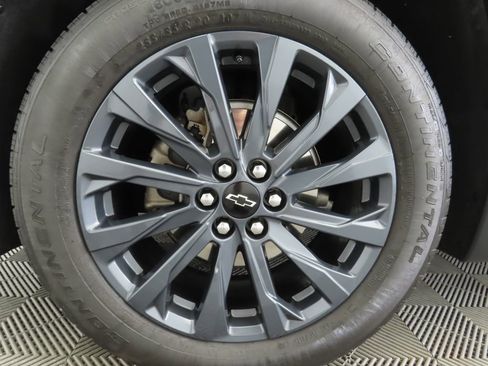 Used 2023 Chevrolet Traverse RS w/ LPO, Roadside Safety Package image 31