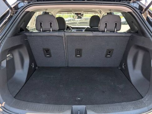 Used 2023 Chevrolet Bolt EUV LT w/ Driver Confidence Package FWD image 11