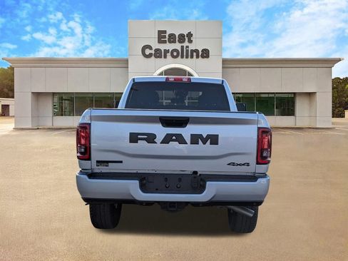 Certified 2026 RAM 2500 Big Horn AWD/4WD image 4
