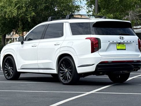 Used 2025 Hyundai Palisade Calligraphy AWD/4WD image 3