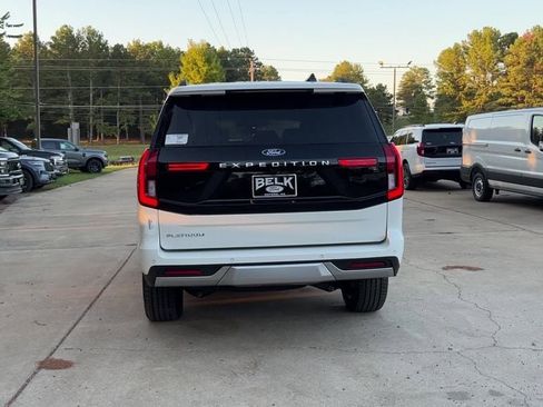 New 2025 Ford Expedition Platinum w/ Platinum Ultimate Package image 5