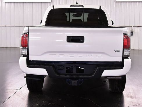 Used 2023 Toyota Tacoma TRD Sport AWD/4WD image 7