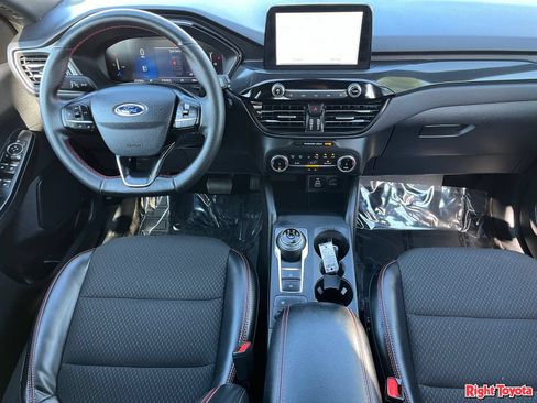 Used 2025 Ford Escape ST-Line FWD image 15