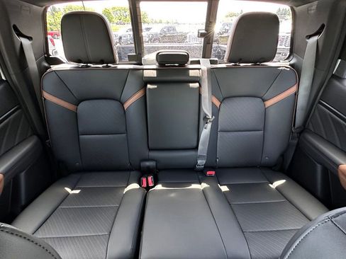 New 2026 GMC Canyon AT4 w/ AT4 Premium Package AWD/4WD image 22