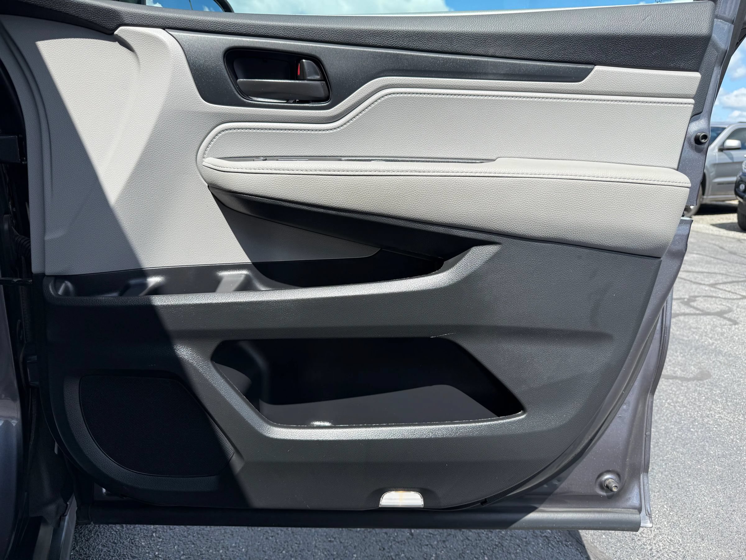 Used 2023 Honda Odyssey EX image 35