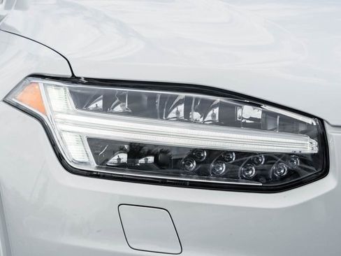 New 2025 Volvo XC90 T8 Ultra w/ Protection Package Premier image 11