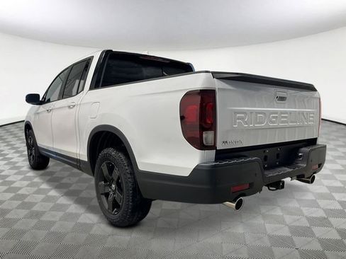 New 2026 Honda Ridgeline Black Edition image 3