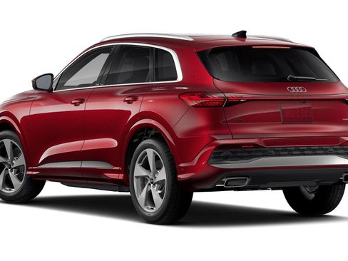 Certified 2025 Audi Q5 Prestige AWD/4WD image 2